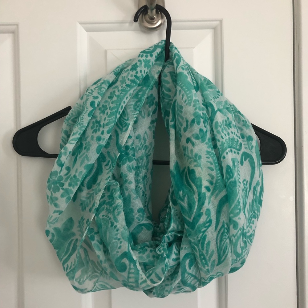 Infinity Scarf Target - Picture 1 of 3